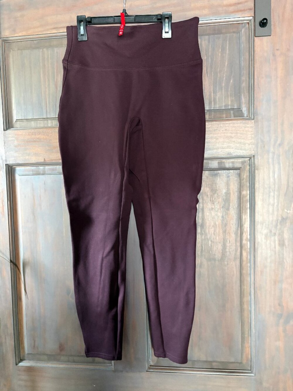 SPANX Maroon capris leggings, Size medium
